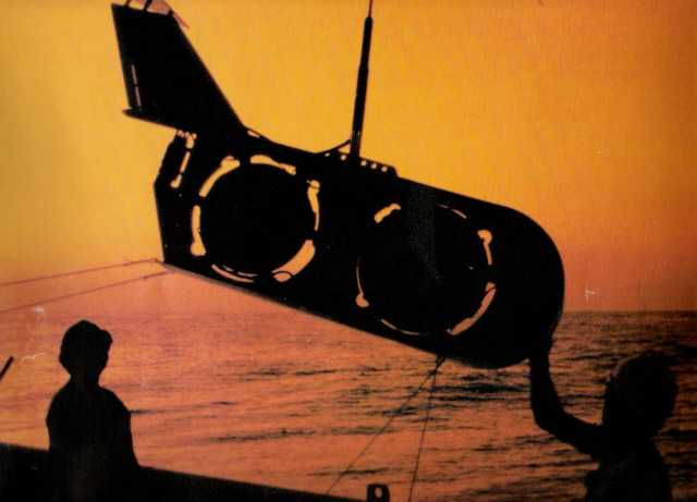 Ringshell Projectors at sunset, R.V. Reynolds, DREA.